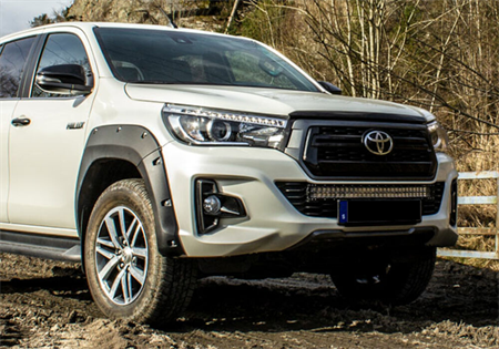 Toyota Hilux 2016-2020, modellanpassat extraljuskit