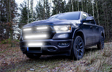 Dodge RAM 1500 Extreme Grill Kit 2019-2022, modellanpassat extraljusk